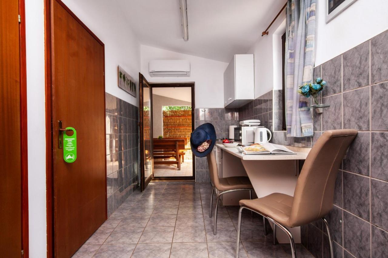 פאז'אנה Apartman Tanja מראה חיצוני תמונה